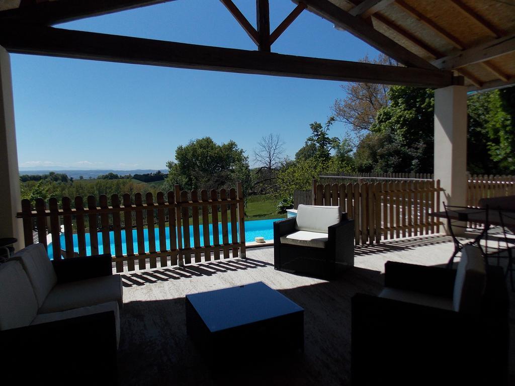 A La Mare Du Vieux Chene Bed & Breakfast Bellegarde-Poussieu ภายนอก รูปภาพ