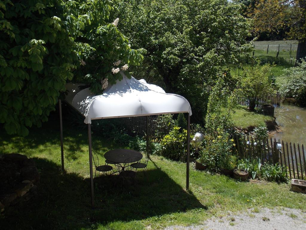A La Mare Du Vieux Chene Bed & Breakfast Bellegarde-Poussieu ภายนอก รูปภาพ